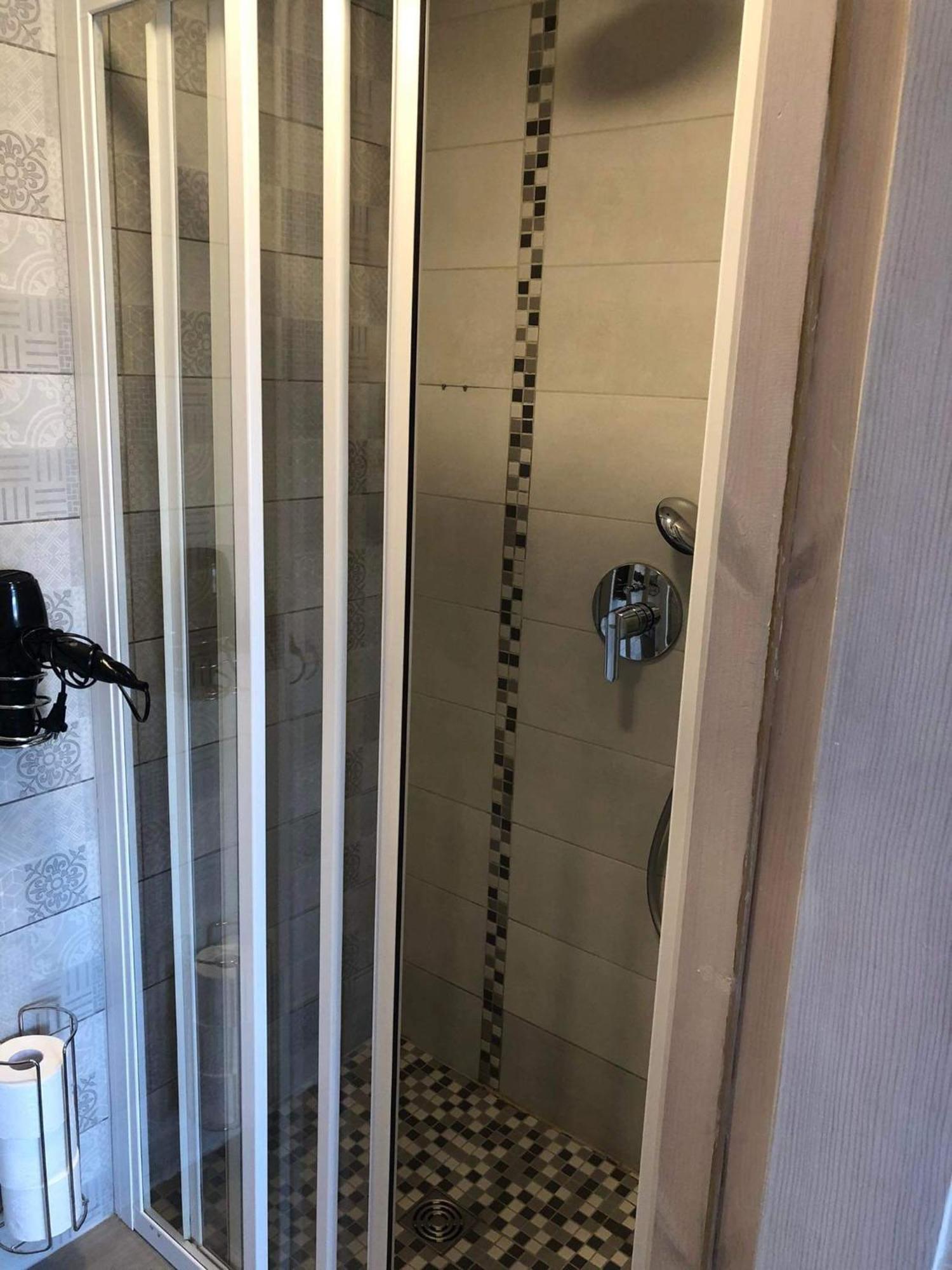Dp Art Residence - Self Check In Kaunas Phòng bức ảnh