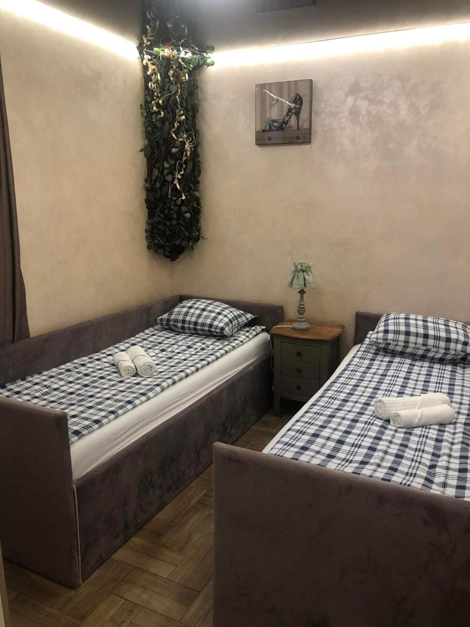 Dp Art Residence - Self Check In Kaunas Phòng bức ảnh